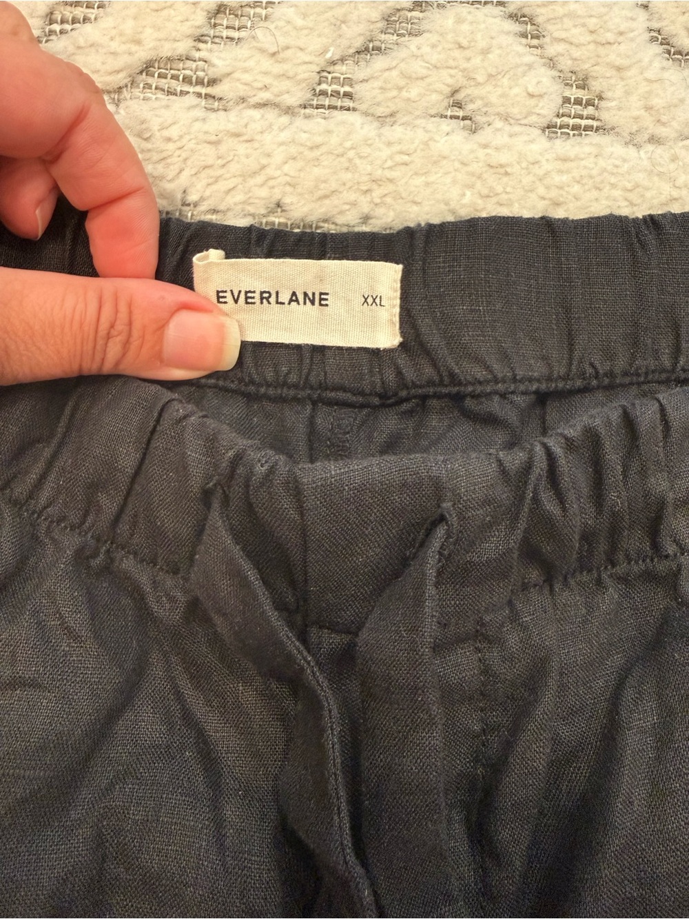 Everlane women’s linen shorts